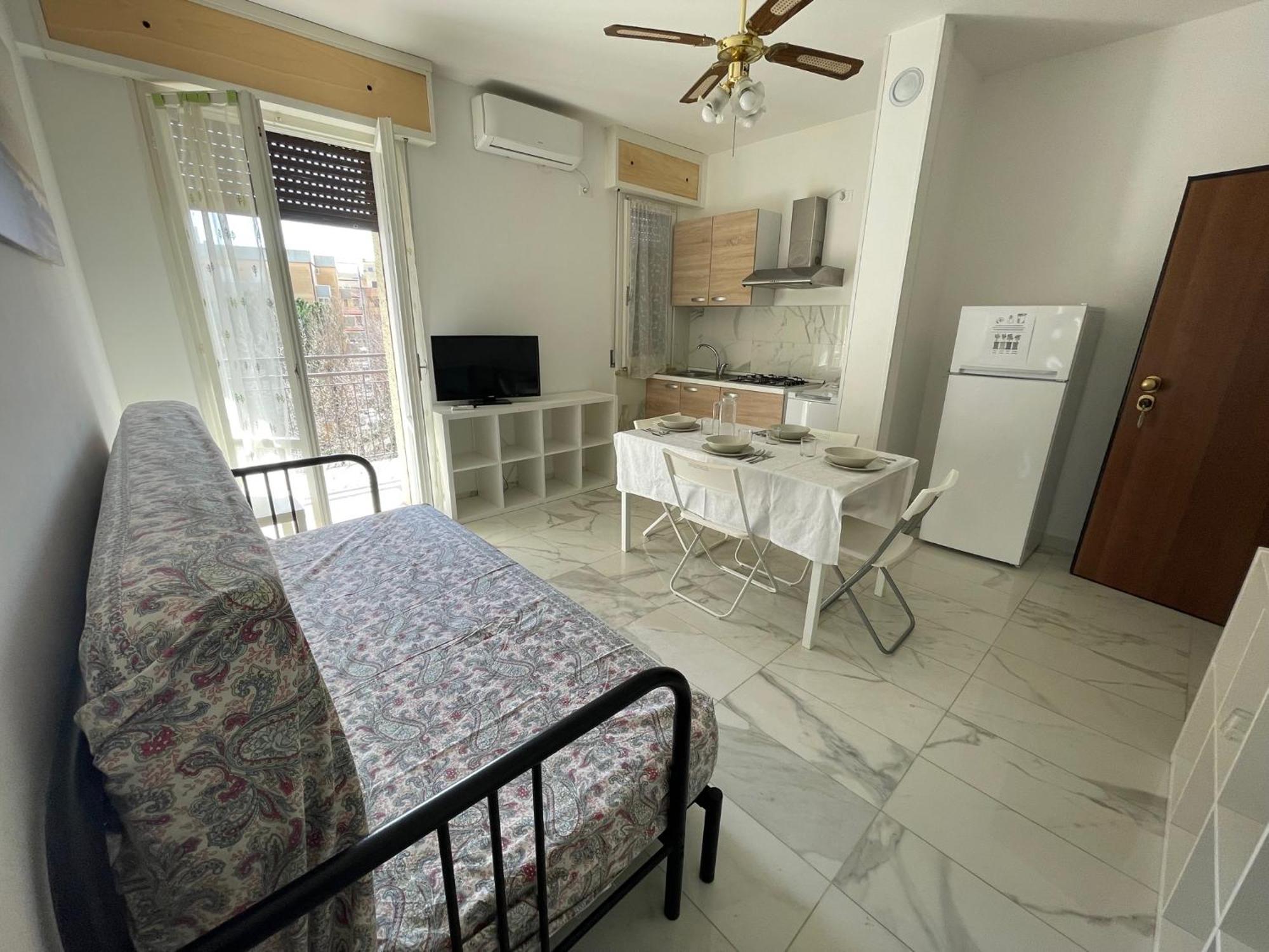Residence Adriano Lido Adriano Ngoại thất bức ảnh